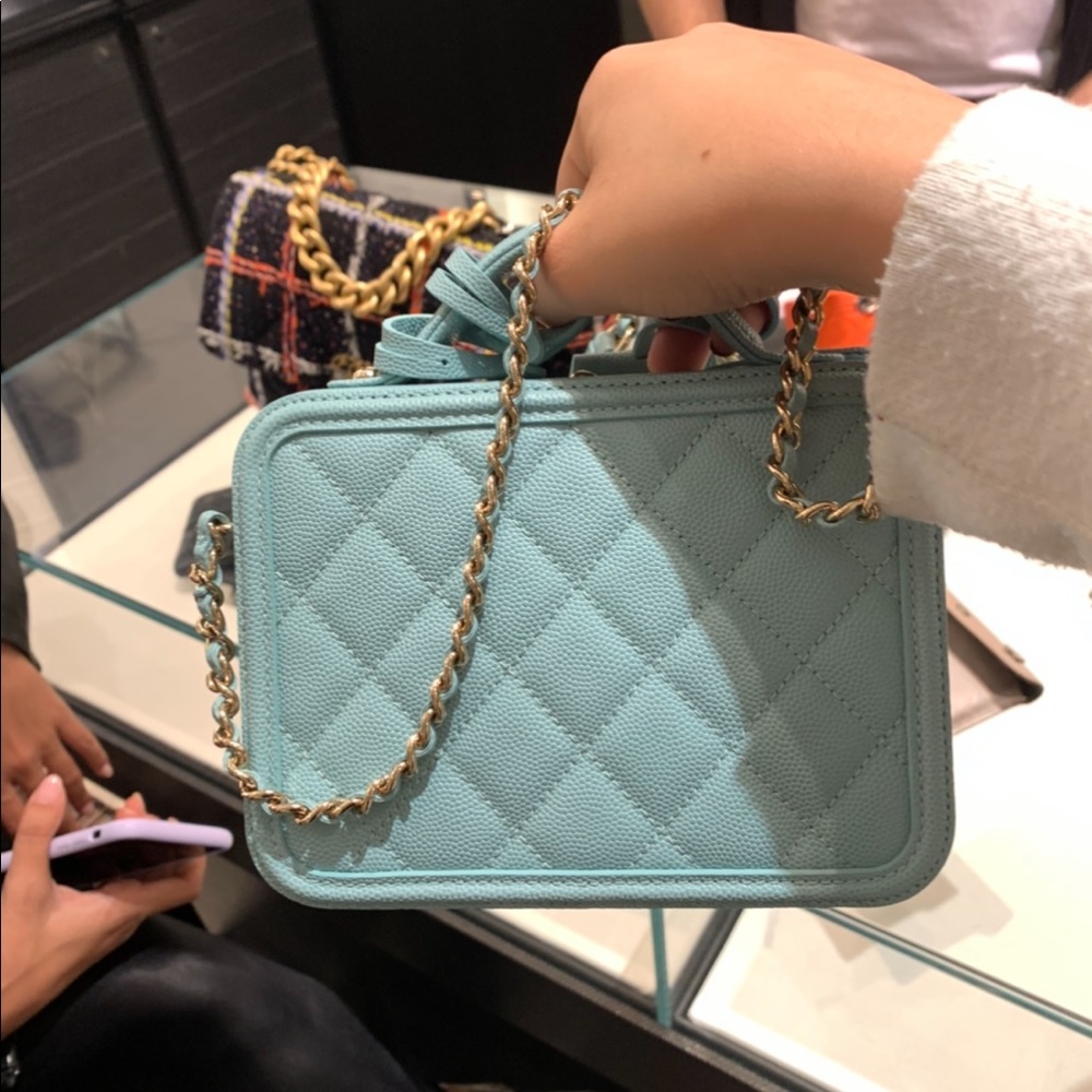 Chanel small filigree bag - Picture 5 of 5